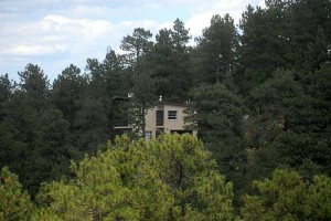 frontviewhouse1_500