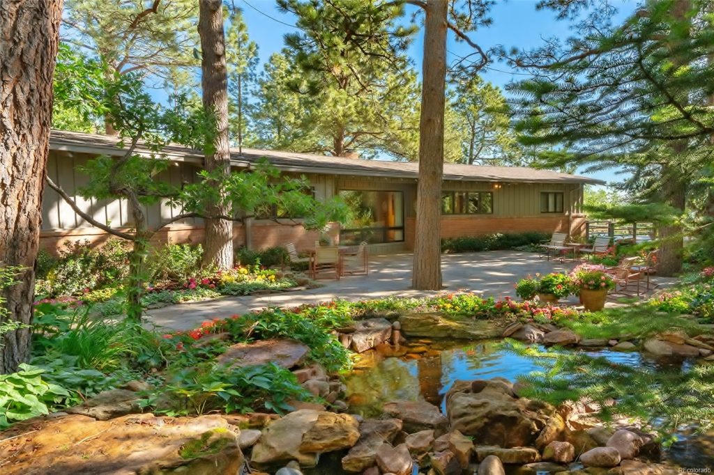 mid-century rambling ranch